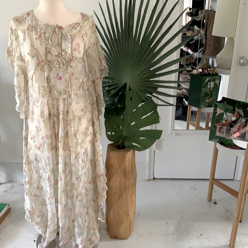 Long shimmering XS gown